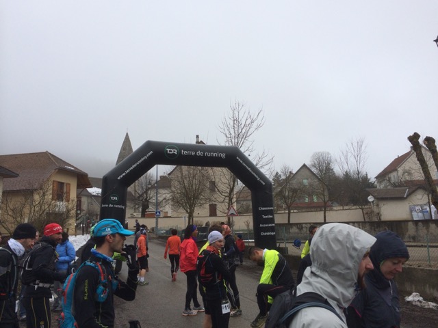 The usual motley collection of people who think spending two hours running through mud, snow and slush on a Sunday morning is a good idea. A bad photo - there were around 50 starters for the 20km race and the race start organisation was superb.